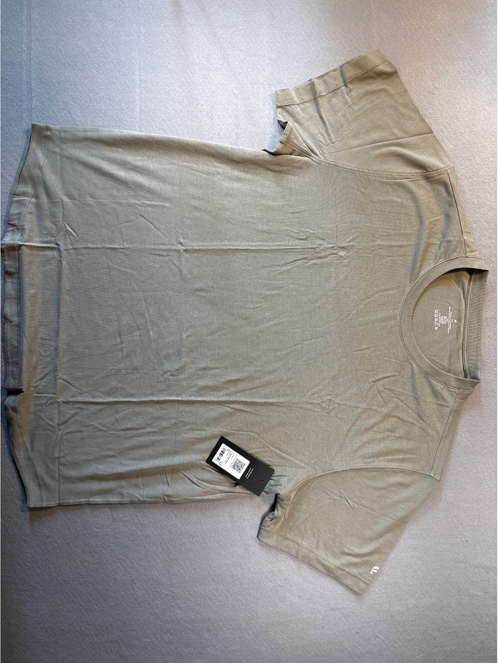 Fabletics The 24-7 Curved Hem Tee Seagrass Mens XXL NWT